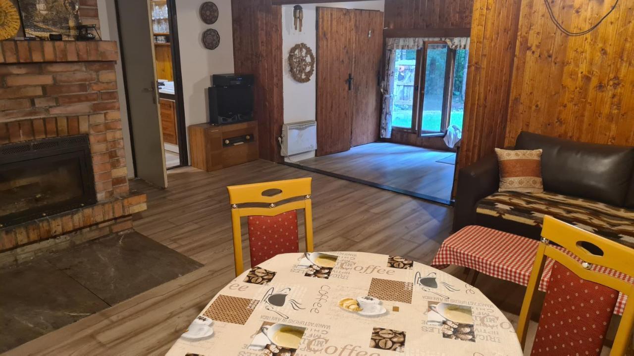 Slovak Cottage Near Bratislava In The Heart Of The Carpathians Модра Екстер'єр фото